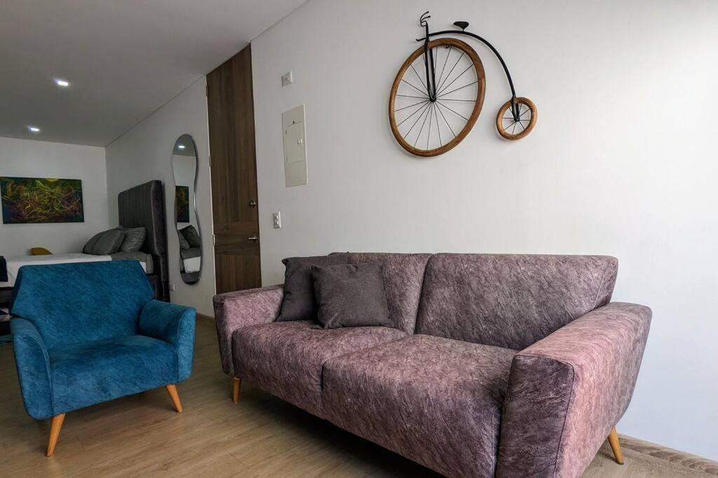 Hermoso Loft En Unicentro, Batan, Clinica Reina Sofia!